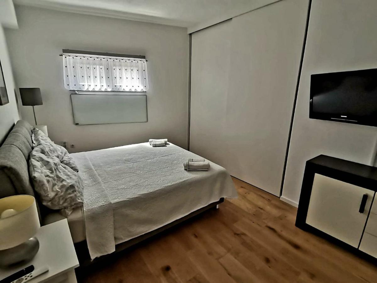 Apartment Grazia Pula Bagian luar foto