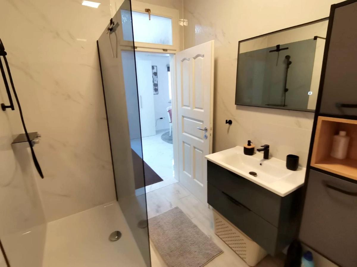 Apartment Grazia Pula Bagian luar foto